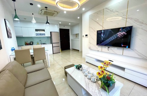 Trung Hoa Nhan Chinh Apartment | Căn hộ 2 phòng ngủ, 2 phòng có tầm nhìn thoáng - Vinhomes D'Capitale