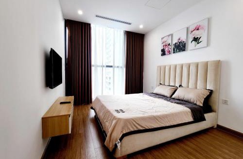 My Đinh Apartment | Căn Hộ Hiện Đại 4 Phòng Ngủ Tại Vinhomes Skylake