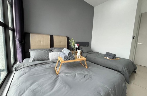 Kuala Lumpur Apartment | C3 OKR 1-10 pax spacious & comfort near Midvalley