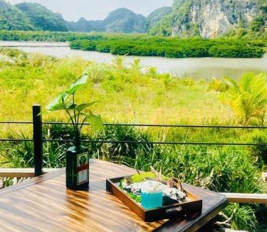 Cat Hai Hotel | Cabalina Grove