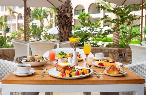 Santa Rosa Hotel | Cabo’s Premier Luxurious Resort- Villa La Valencia 1,2 or Studio