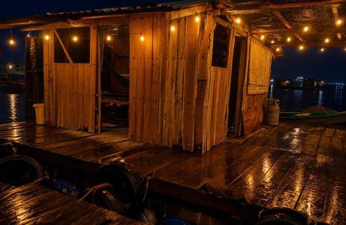 Kien Hai Boat Rental | Cactos Floating House Experience on Island