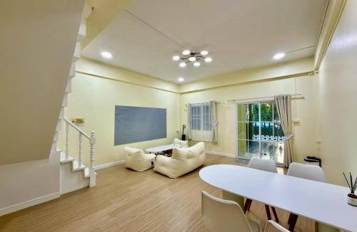 Nai Mueang Apartment | Caesar's Corner 2 Bedroom House