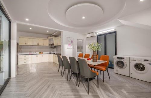 An Hai Đong Villa | Cam On Luxury Pool 4BR Villa by the Beach, Free Airport Pickup