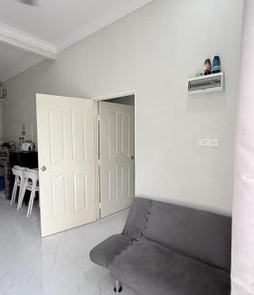 Kampung Raya Rawa House | Camellia Homestay