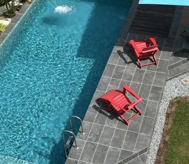 Genting Sempah Villa | Camellia House, Dual-Suite bungalow with Swimming Pool