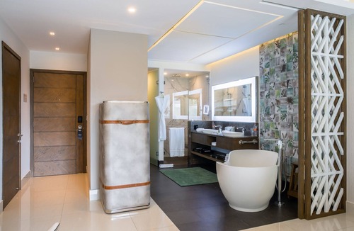 Punta Sam House | Cancun - Garza Blanca Resort & Spa Jr. Suite 1- King or 2- Queen-size beds