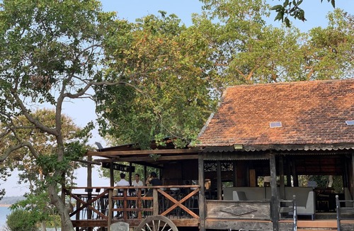 Vinh Cuu RV Rental | Cao Minh Island