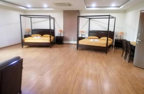 Jambu Hotel | Capital O 90653 Maxwell Inn Boutique Hotel