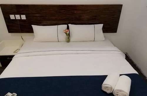 Chow Kit Hotel | Capital O 91016 HOTEL POLLODIUM TRX