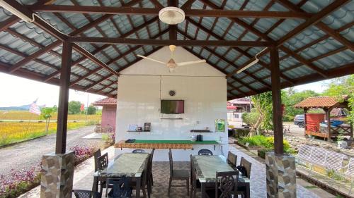 Kampung Chelong Hotel | Capital O 91227 Chalet D'bendang Mak Teh