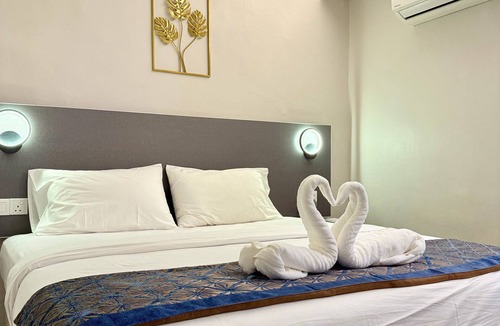 Pekan Melayu Hotel | Capital O 91281 Hotel First Garden By Kr Cosmos