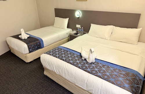 Pekan Melayu Hotel | Capital O 91281 Hotel First Garden By Kr Cosmos
