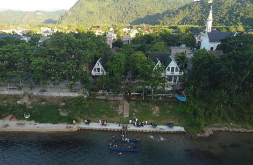 Phong Nha House | Carambola Bungalow