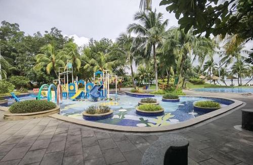 Gelang Patah Apartment | Carnelian Tower Hotel at ForestCity 4103 with WIFI