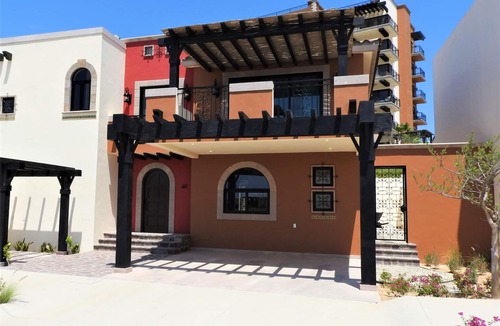 Cabo San Lucas House | Casa Caborado~Luxury Villa~Ocean View~Private Pool & Hot Tub~As seen on HGTV!