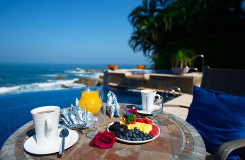 South Shore Hotel Area Villa | Casa Caleta - Luxurious Toes-In-The-Sand 6-Bedroom - With Chef - Bespoke Villa!