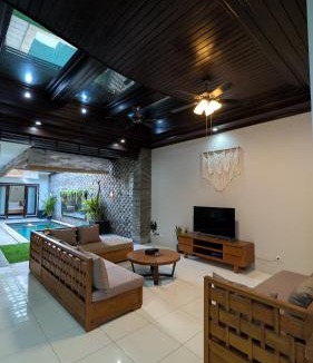 Sei Pinang Villa | Casa Calma by Moo, Spacious 3BR Villa with Private Pool in Seminyak Bali