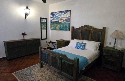 Ajijic Bed & Breakfast | Casa Caroline Bella