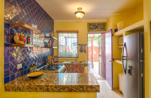 Chan Chemuyil House | Casa De Las Joyas.Sweet Casita Near Xcacel Beach: Newly remodeled late 2023!
