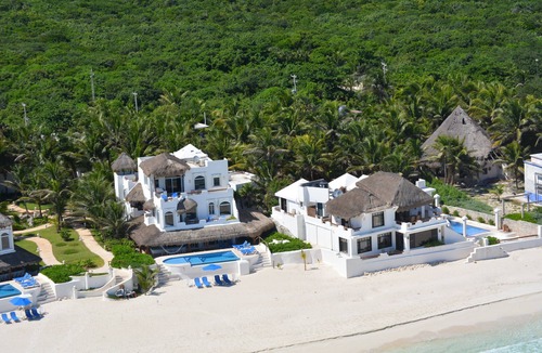 Playa del Secreto Villa | Casa del Secreto-Luxury Beachfront Private Beautiful/pool/hotub/full staff