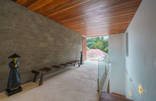 Padonan Villa | Casa Infinito