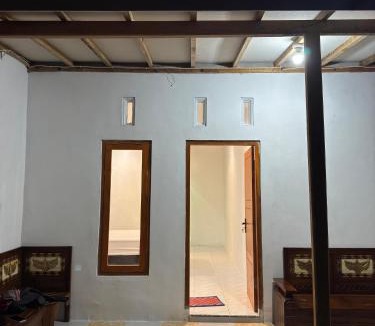 Banyuwangi House | Casa kinari homestay
