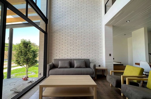 Centro House | Casa Loft a 5 min del Centro de Tequisquiapan con Terraza Frente a la Alberca