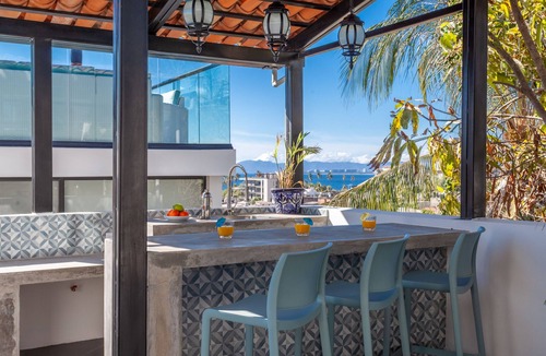 Colonia 5 de Diciembre Apartment | Casa Loro Azul PV Unit 9 NEW with Rooftop pool 1BD Studio for rent in 5 de Dicie