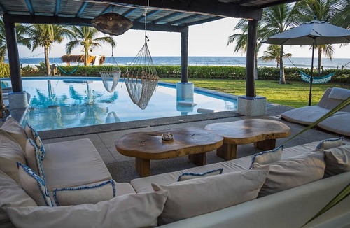 Barra de Colotepec Villa | Casa Numa'Na - Luxurious Beach Villa w/Starlink, Tennis, Padel, & Pickleball