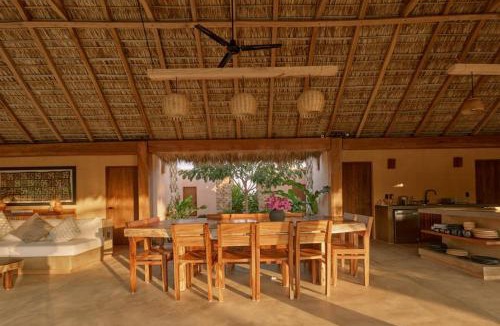 Barra de Colotepec Villa | Casa Sicarú - 4 bedroom up to 10 people