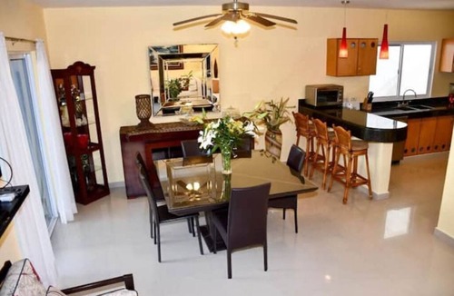 Villa Juarez House | Casa Sol 4 Bedroom Villa with pool close to the beach 380 mbps