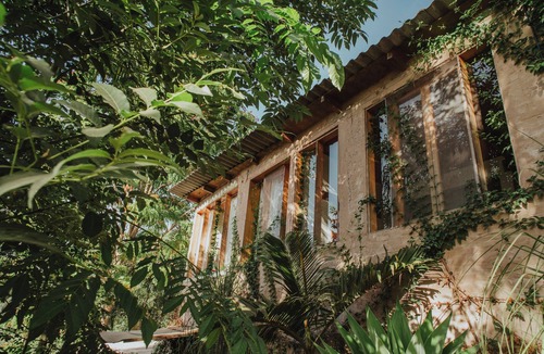 Uruapan House | CASITA PINO - Independent Retreat by the River
