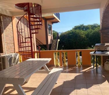 Emiliano Zapata Hotel | Casitas Las Palmas - Nacar - Mother of Pearl