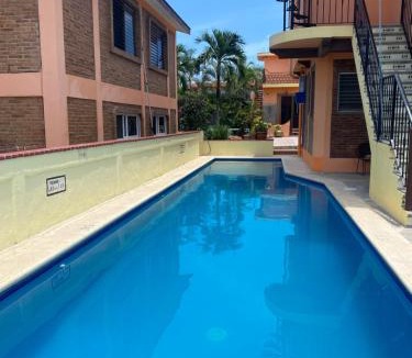 Emiliano Zapata Hotel | Casitas Las Palmas - Nacar - Mother of Pearl