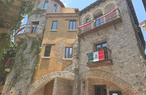 Santeagueda Apartment | Castello di Carlo – Loft Carlo VI