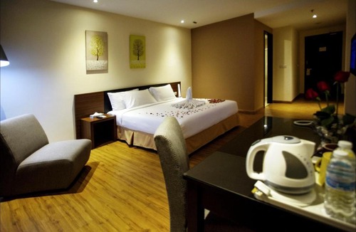 Pekan Melayu Hotel | Cathayana Hotel Kuantan
