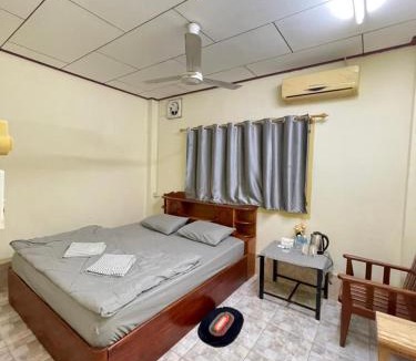 Thakhek House | Catty tourist house