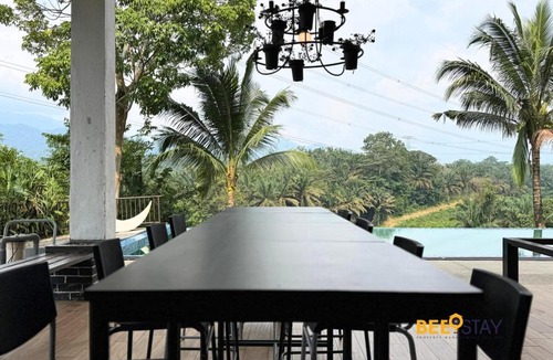 Kampong Pulau Kandis Villa | Cedar Villa Bidor Beestay BBQ, Pool, Karaoke 19PAX
