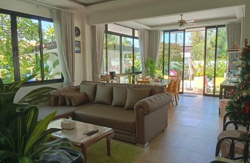 Cha-am Villa | Celine Pool Villa Cha-Am