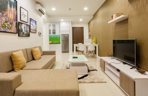 Bach Dang Riverside Apartment | CENTER 2br Apartment with Infinity Pool - near Nguyen Hue Str