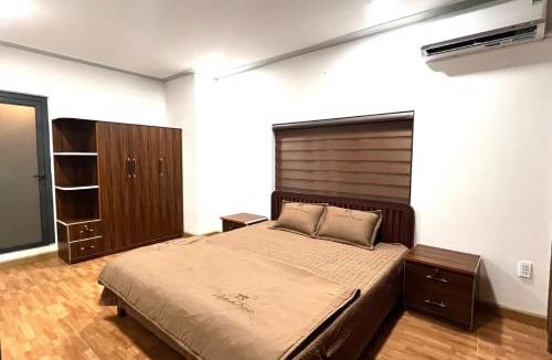 Duong Dong Villa | Central 4BR & Sunset Rooftop - Pearl Home