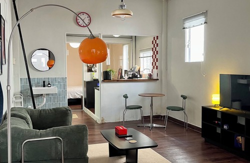 Downtown Ho Chi Minh City Apartment | Central D1 Spacious 1BR apartment - 5m walk to Bui Vien street