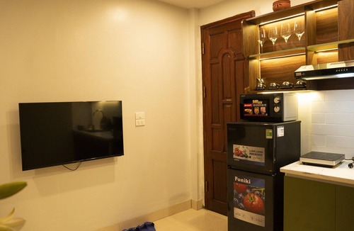 Hang Bac House | Central Old Quarter 2BR | Street - facing room | Balcony | Bamboura Home