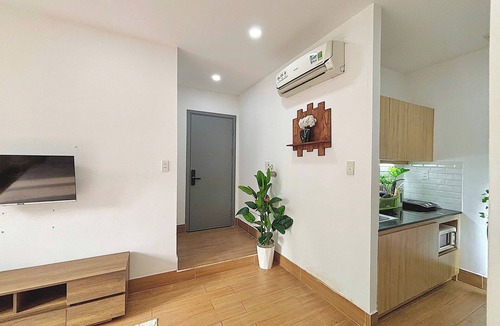 District 3 Apartment | Central Saigon | 2BR Apt - 10 mins to Bui Vien Walking Street