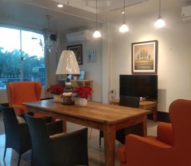 Nong Rua Hotel | Cessna Park Resort and Hotel