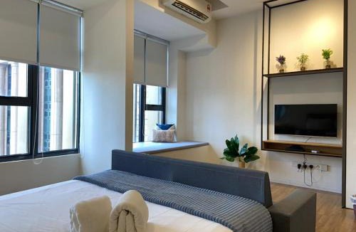 Golden Triangle Apartment | Ceylonz Suite Official