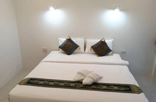 Cha-am Hotel | Cha-Am Fish Star Hotel
