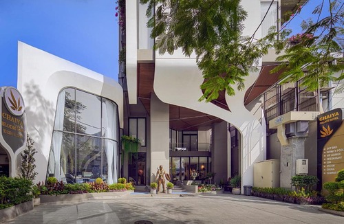Daun Penh Hotel | Chaiya Palace Hotel