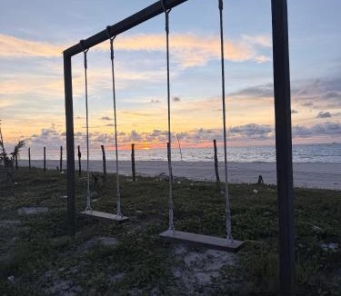 Kuala Penyu Ski Chalet | Chalet Pantai Kampung Tanjong Aru Menumbuk